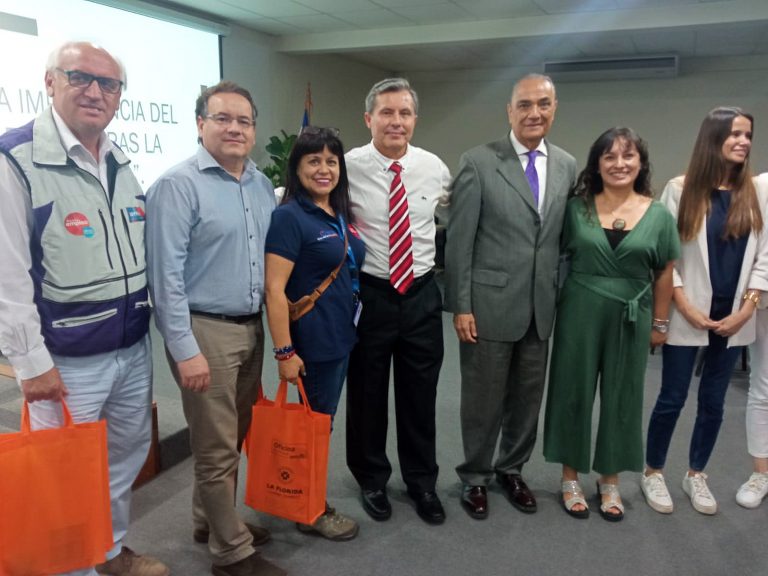 Trabajo Social del Campus La Florida es anfitriona de encuentro de OMIL de seis municipios del sector sur oriente de Santiago para potenciar la empleabilidad