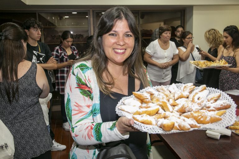 UDLA y la Municipalidad de Santiago se reúnen para festejar la certificación de emprendedoras de la Escuela de Emprendimiento Gastronomía Social