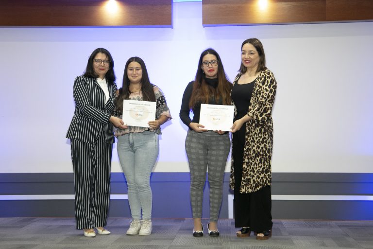 Más de 100 personas recibieron apoyo en materia contable gracias al proyecto de Clínica en Terreno de la Escuela de Auditoria