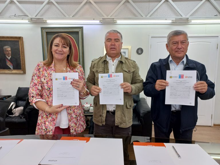 A través de Sede Viña del Mar, UDLA firma convenio con la Delegación Presidencial Provincial y la Municipalidad de Petorca y realiza operativos médicos veterinarios