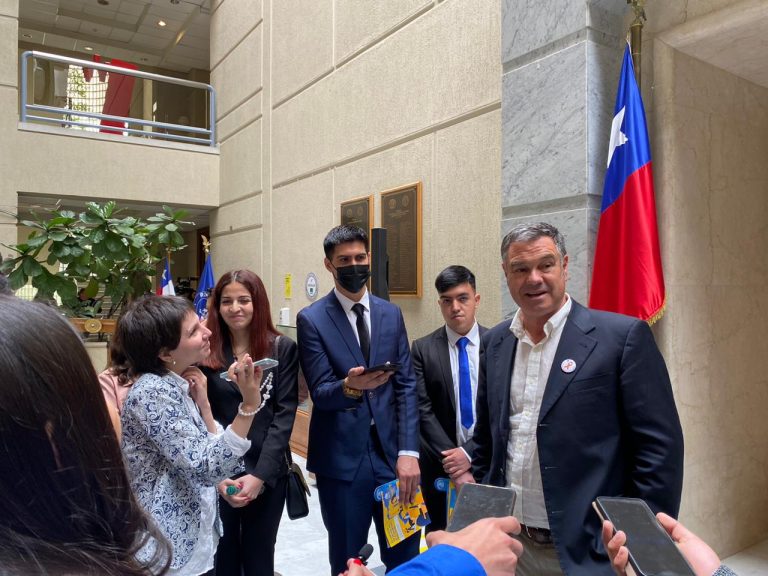 Estudiantes de Periodismo visitan el Congreso Nacional en el marco de la asignatura de Política