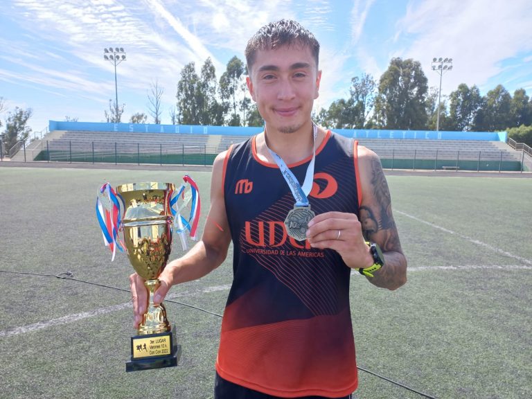 Estudiantes y académicos de Campus Los Castaños lideran acciones en Corrida 10K Concón y deportistas UDLA logran importantes triunfos