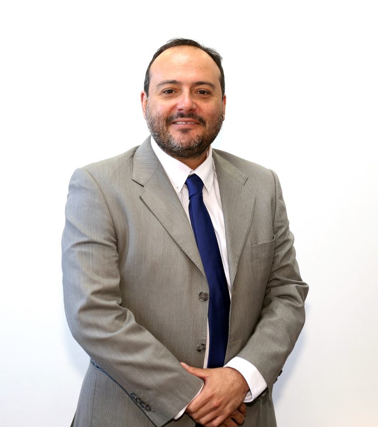 Director de la Escuela de Periodismo y Comunicaciones es parte del jurado del Premio Periodismo de Excelencia, uno de los concursos más prestigiosos del país