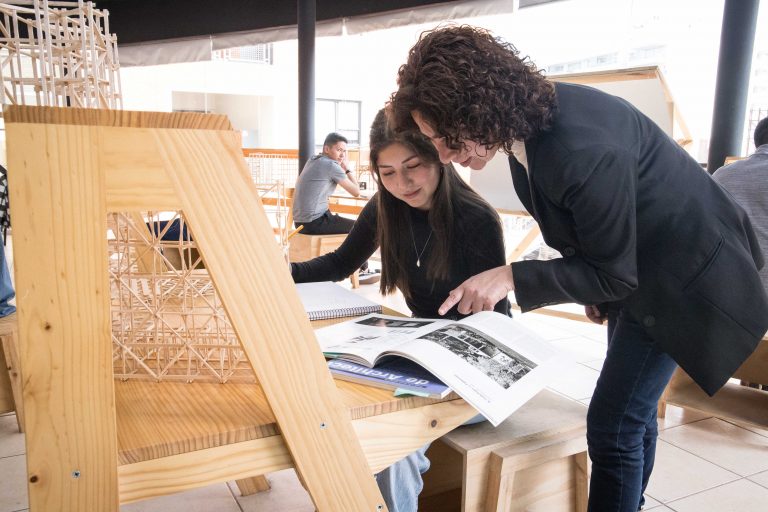 Aseguramiento de la calidad: UDLA comprometida con la educación de calidad