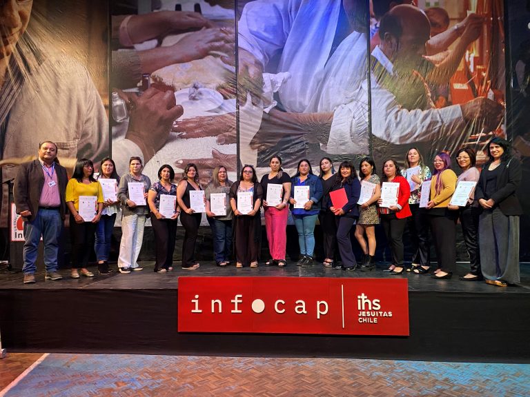 40 mujeres de la Región del Biobío se capacitan en manipulación de alimentos gracias a proyecto FIC liderado por UDLA