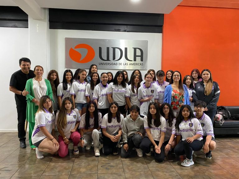 Plantel femenino de Deportes Concepción es evaluado por estudiantes y académicos de Sede Concepción