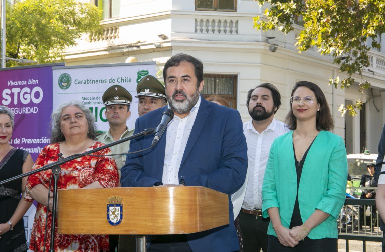 Autoridades UDLA se reúnen con alcaldesa Hassler y Delegada Presidencial para retomar trabajos de la Mesa de Seguridad del Barrio República