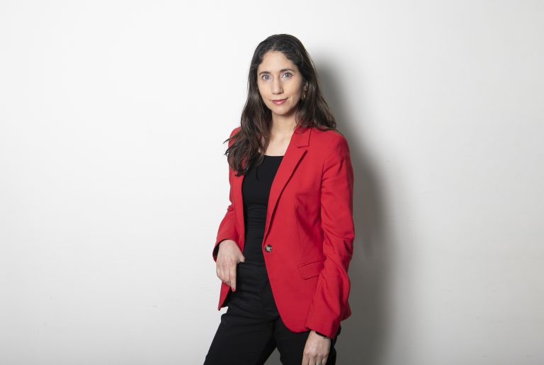 Consejos de profesional a profesional: la abogada Pía Espinoza comparte su experiencia como Directora de la Dirección de Género de UDLA