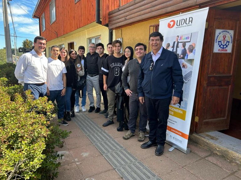 UDLA y Sercotec capacitan a emprendedores y microempresarios de Florida en la postulación de fondos para el desarrollo de negocios