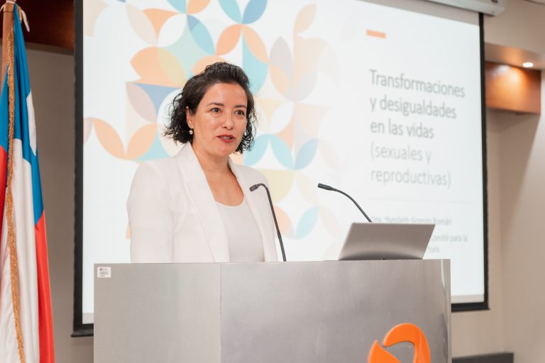 Con una gran convocatoria e invitadas expertas, Escuela de Obstetricia y Puericultura realiza primera inauguración de actividades académicas