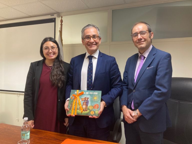 Estudiantes de la carrera de Derecho del Campus Santiago Centro reciben charlas sobre experiencias profesionales de parte de destacados abogados