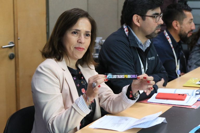 Facultad de Salud y Ciencias Sociales desarrolla en Campus Los Castaños encuentro en torno a la atención sanitaria de personas trans y de género no binario