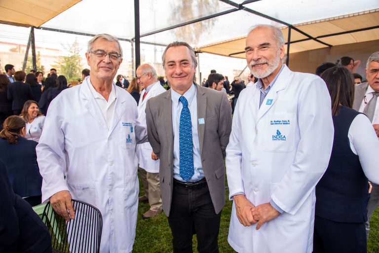 Reforzando lazos de colaboración, UDLA participa en la inauguración de Clínica Indisa Maipú: «Generará innumerables los beneficios a la comunidad estudiantil de UDLA»