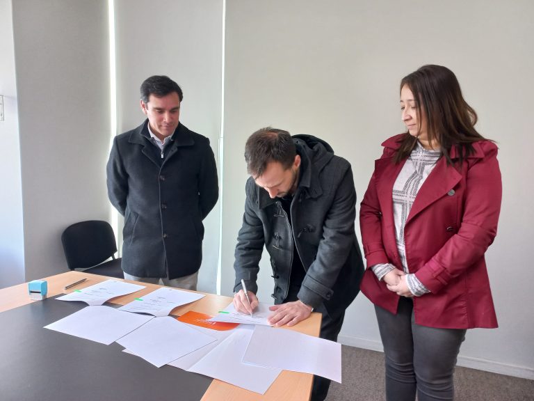 Núcleo ISAFYD junto a estudiantes de Campus Los Castaños desarrollan estudio para validar plataforma de fuerza gracias a alianza con empresa argentina