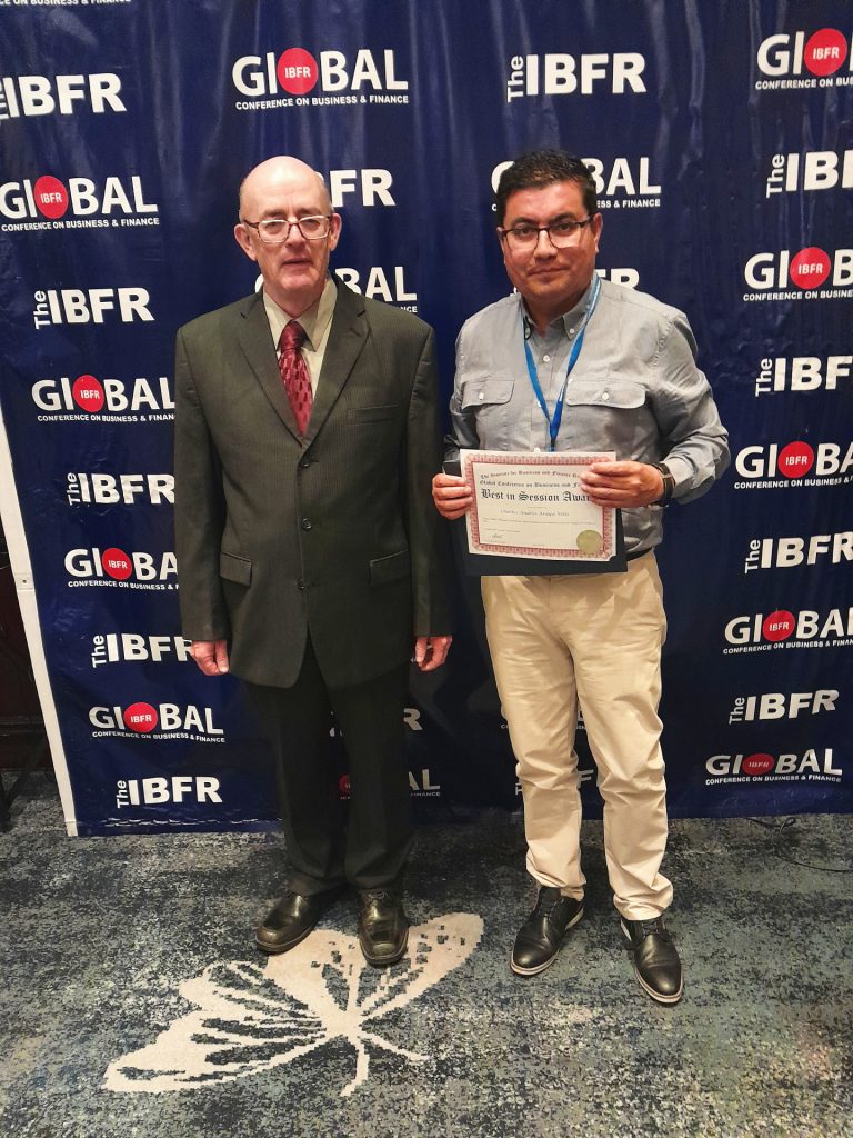 Congreso internacional realizado en Costa Rica galardona exposición de académicos de la Escuela de Ingeniería enfocado en el análisis de brecha en municipios de la Región del Biobío