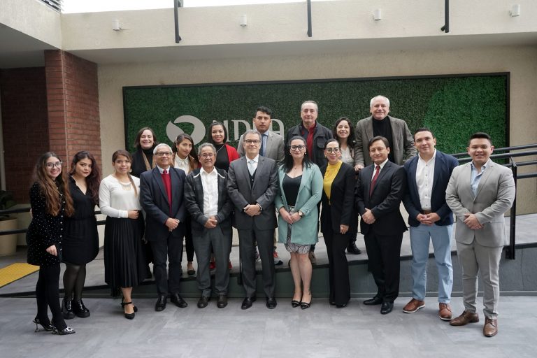 Delegación de posgrado de la Universidad Internacional de Ecuador realiza Study Tour en UDLA para conocer el sistema de salud chileno