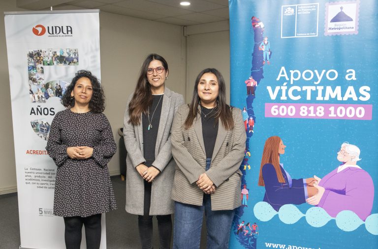 Trabajo Social convoca a estudiantes en proceso de práctica del campus La Florida para hablar sobre primeros auxilios psicológicos y prevención de victimización secundaria