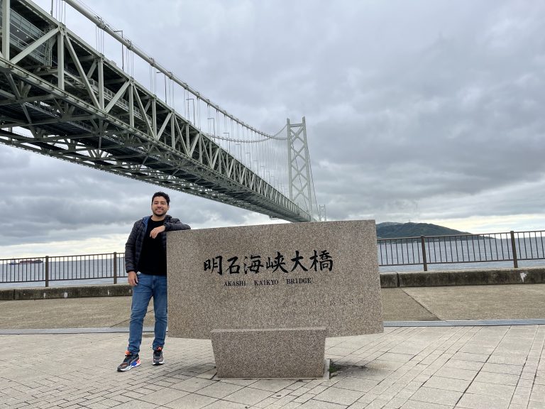 Académico de la Escuela de Construcción UDLA viaja a Japón a exponer sobre nuevos sistemas de control geométrico para grandes estructuras