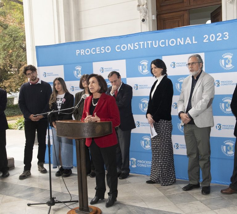 Rectores de universidades chilenas acreditadas, entre ellos la Rectora de UDLA, Pilar Romaguera, iniciaron el “Mes de la Participación Ciudadana”, en el marco del proceso constituyente