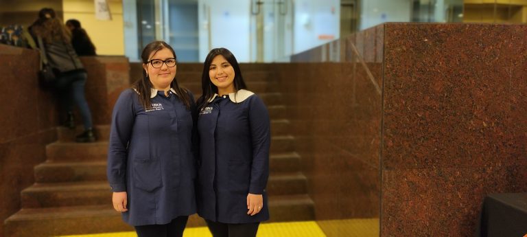 Estudiantes, egresados y docentes comparten experiencias en seminario de Didácticas Específicas de Educación Básica realizado en Campus Santiago Centro