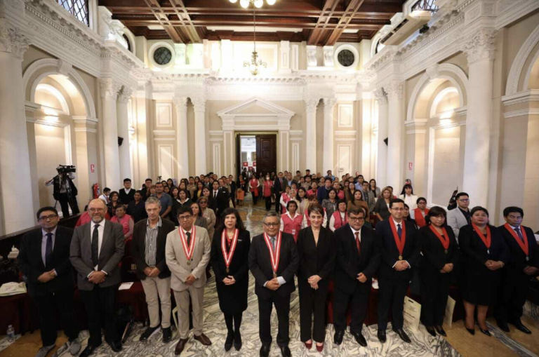 Gonzalo Lobos, académico de la Facultad de Derecho, participó en representación de Chile en congreso internacional sobre Justicia Juvenil Restaurativa en el Poder Judicial de Perú