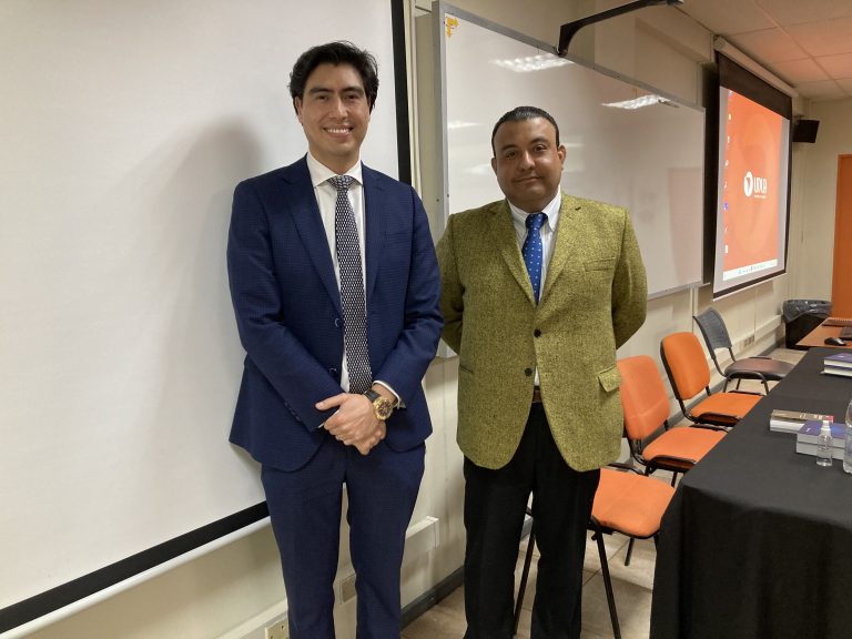 Estudiantes de la Facultad de Derecho de UDLA profundizan sobre Derecho Sucesorio a través del análisis de casos prácticos