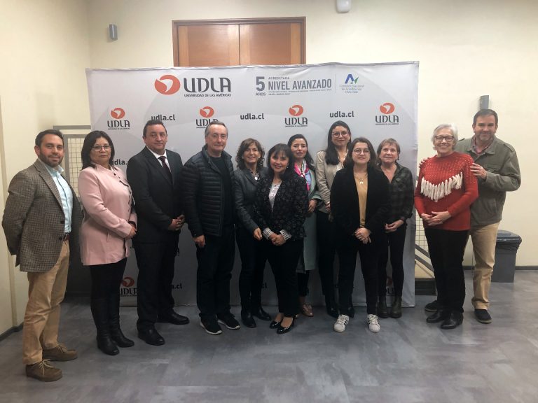 Facultad de Salud y Ciencias Sociales realiza encuentro con empleadores para dialogar sobre desafíos y necesidades del mercado laboral