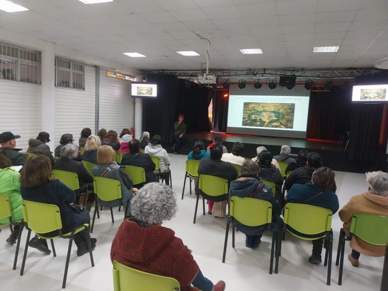 Escuela de Agronomía capacita a pequeños agricultores del Programa de Desarrollo Local de la Municipalidad de Peñaflor