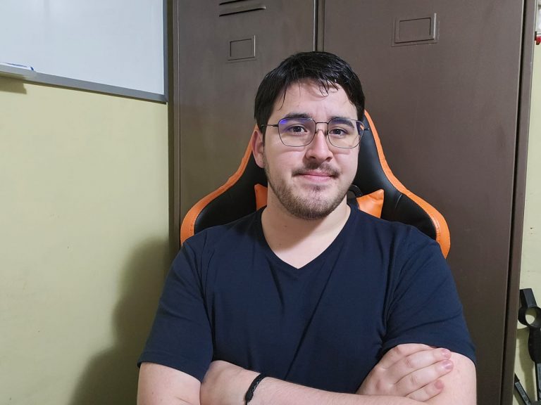 Estudiante del Núcleo de Investigación en Data Science: “Participar de instancias en representación de la Universidad es una de las cosas más inspiradoras que me ha tocado hacer en mis estudios”