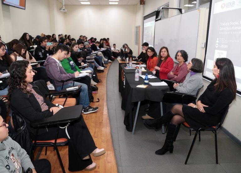 Escuela de Trabajo Social realiza seminario de Género y Derechos Humanos en el marco de los 50 años del golpe de Estado