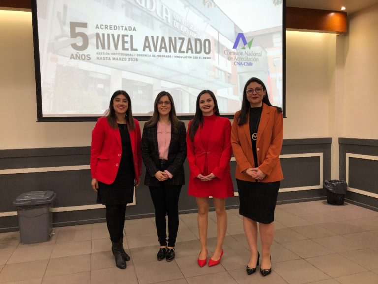 Primera generación de la Escuela de Obstetricia y Puericultura celebra el Día de la Matrona