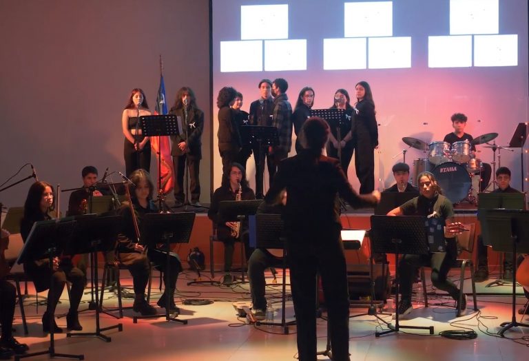 Orquesta Estudiantil de Maipú conmemora 50 años del golpe de Estado en UDLA Campus Maipú