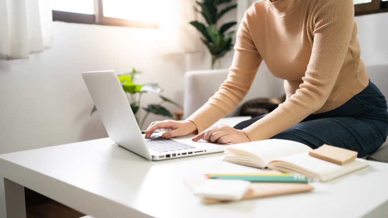 Escuela de Educación realiza inducción a sus académicos para profundizar en las estrategias del segundo semestre