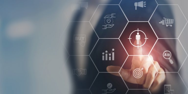 Escuela de Traducción e Interpretación en Inglés y CIPAES organiza charla sobre consideraciones éticas de la IA