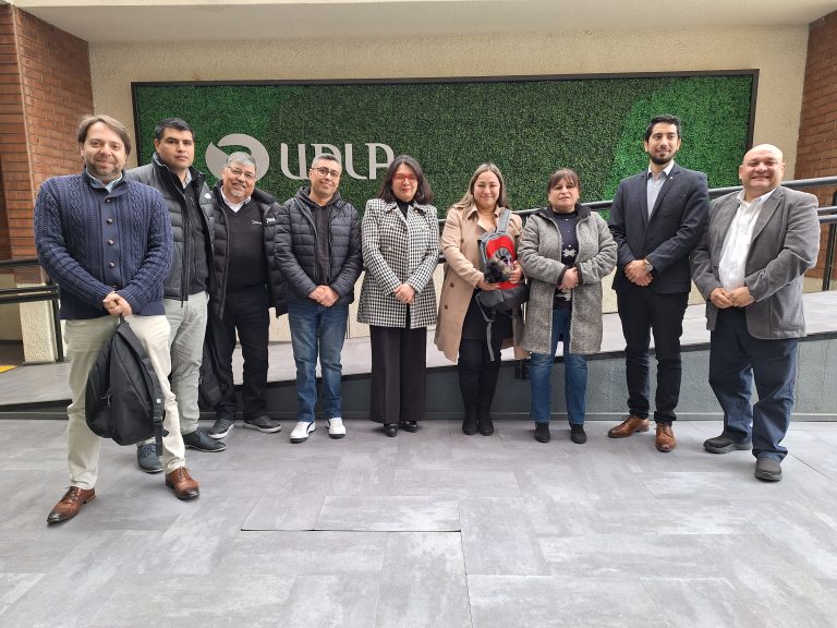 Seminario sobre ética y tecnología, encuentro con egresados y celebración de Fiestas Patrias marcan Semana del Contador Auditor en UDLA