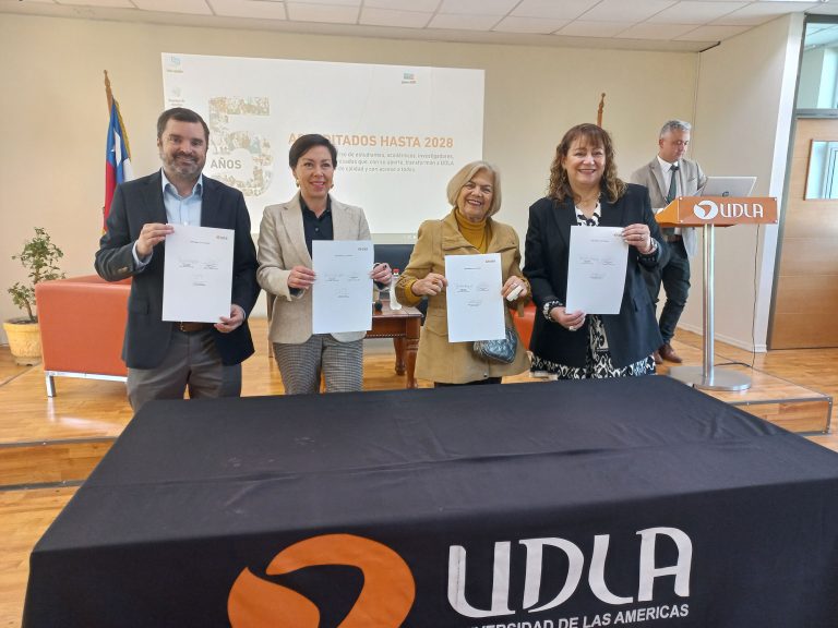 UDLA firma convenios con Unapyme y AgepV