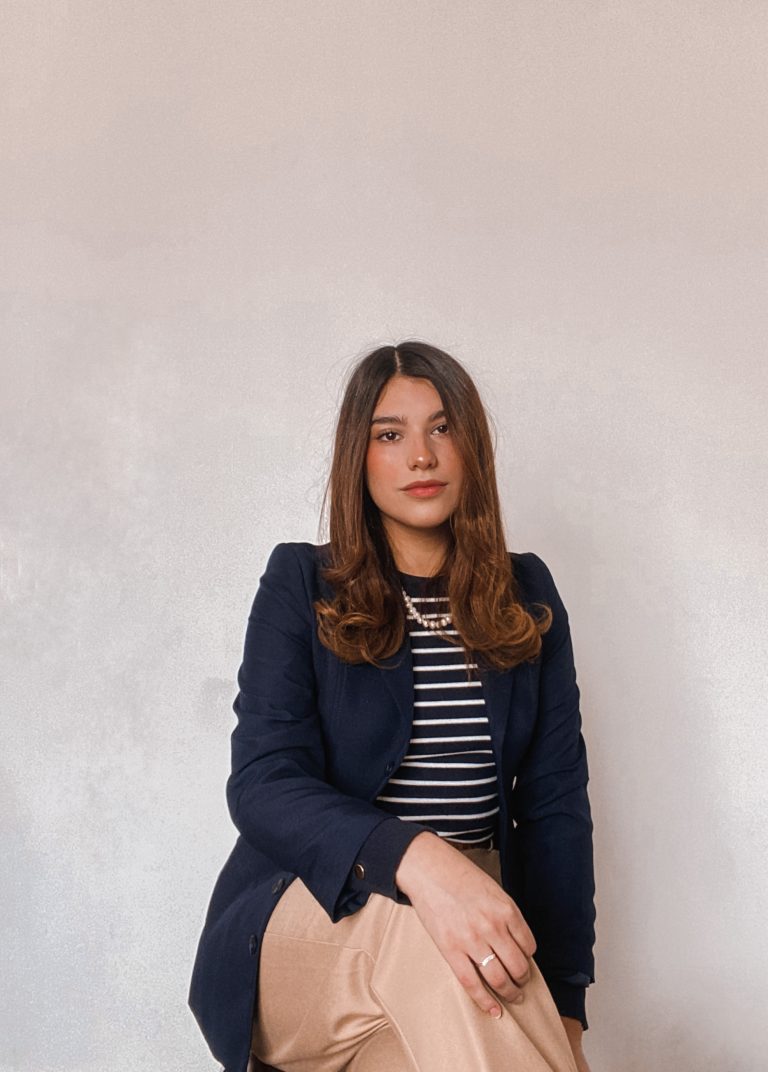 Alumna de Relaciones Públicas UDLA obtiene la Beca Internacional Santander Pregrado 2023, para cursar un semestre de sus estudios en el extranjero