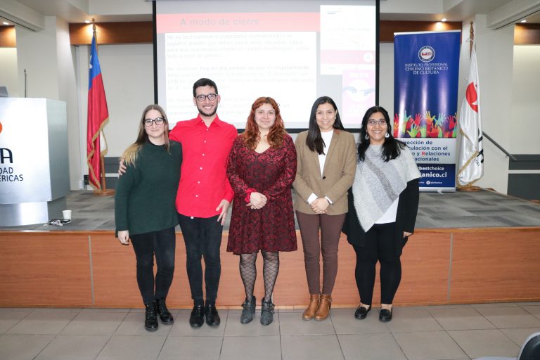 Escuela de Traducción e Interpretación en Inglés de UDLA celebra el Día Internacional de la Traducción con multitudinaria conferencia
