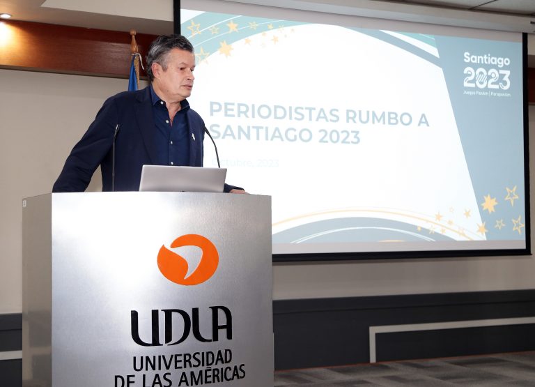 Campus Providencia recibe a periodistas acreditados para Santiago 2023 quienes se capacitaron en las herramientas disponibles para la cobertura del evento