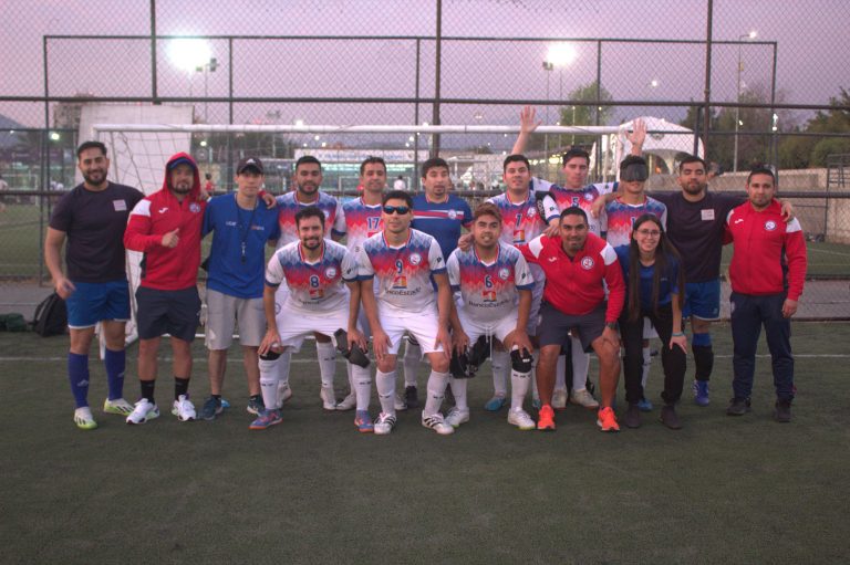 Estudiantes de UDLA apoyan la preparación física de la Selección Chilena de Fútbol para ciegos en los Parapanamericanos Santiago 2023