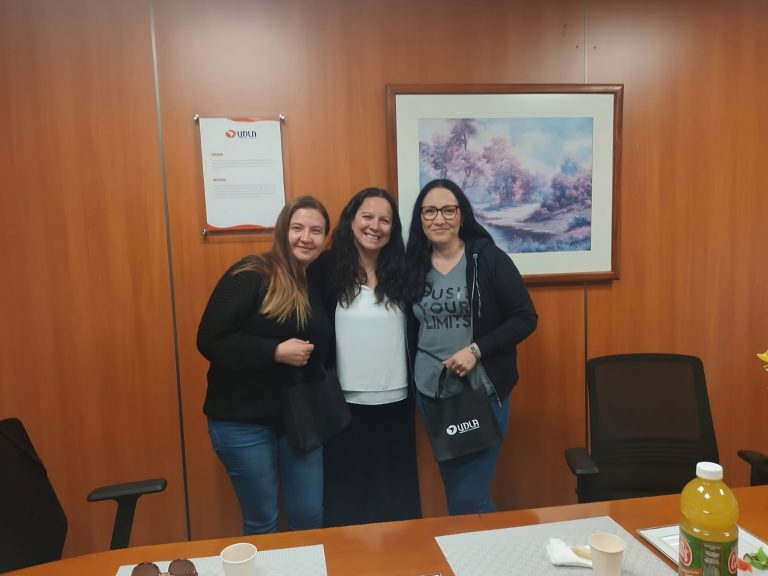 Estudiantes de Técnico de Nivel Superior en Enfermería UDLA participaron en actividad de aprendizaje colaborativo internacional junto a Universidad de Manizales de Colombia