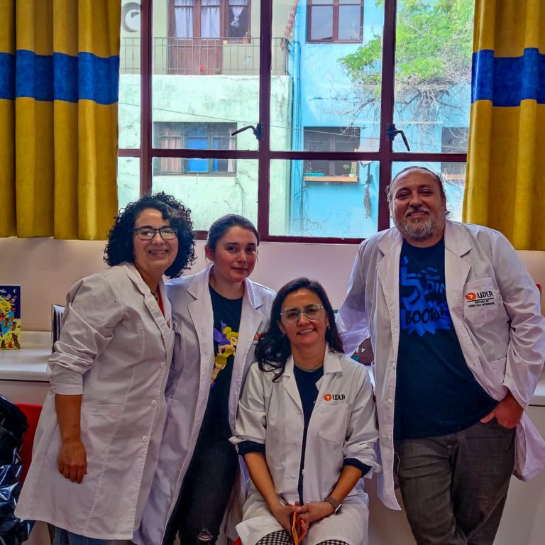 Con seminario y feria científica inicia sus actividades de vinculación el nuevo Núcleo de Investigación en Ciencias Biológicas de UDLA