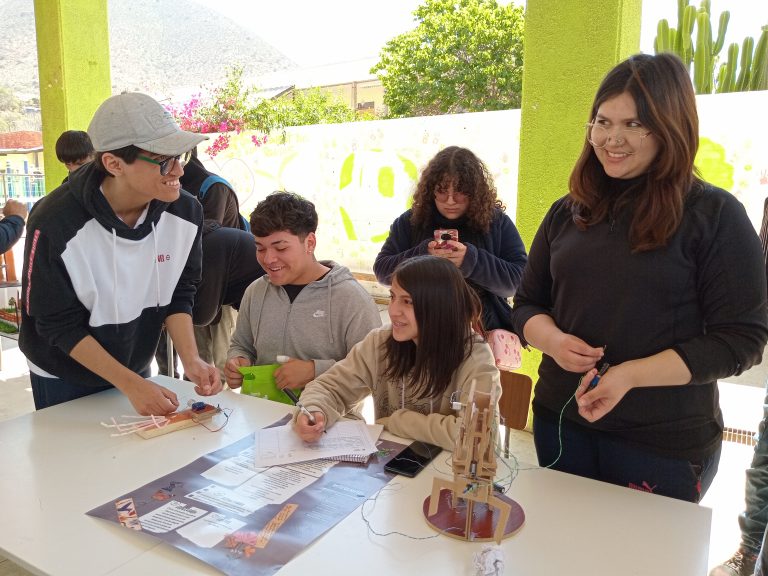 Presentan la Semana Regional de la Ciencia con una muestra de 80 proyectos científicos elaborados por más de 400 estudiantes de colegios de Petorca