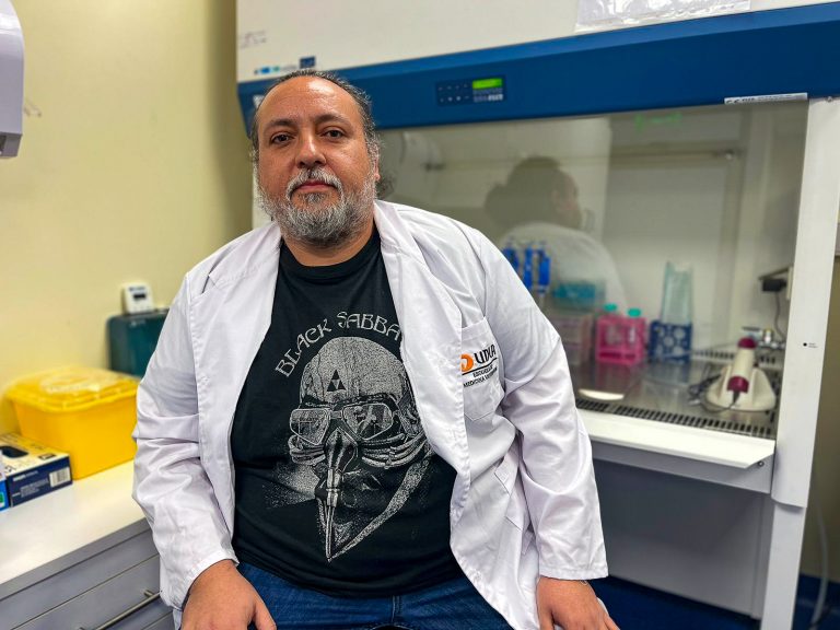 Investigador del Núcleo de Investigación en Ciencias Biológicas de UDLA integra equipo que lidera proyecto del Instituto Antártico Chileno sobre ballenas barbadas