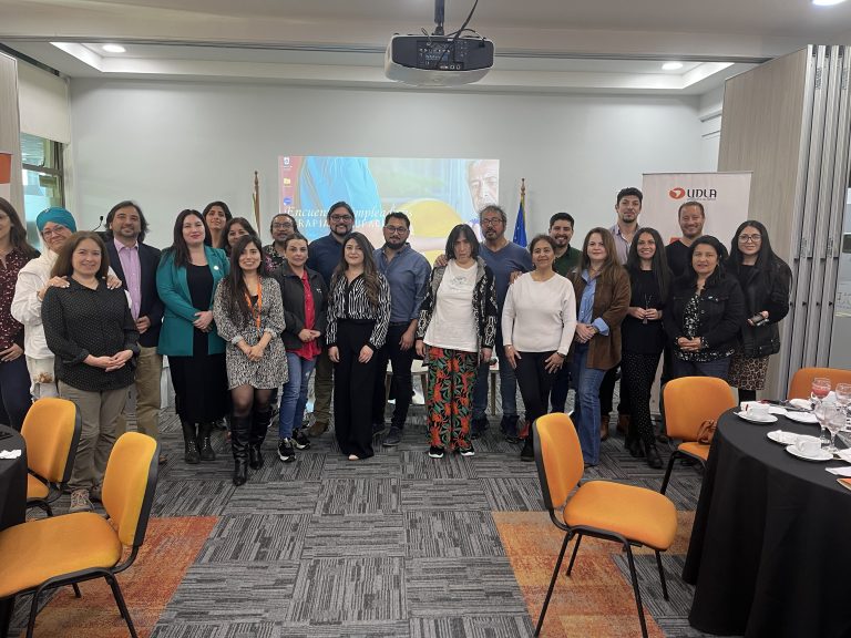 Egresados y representantes de campos clínicos se reúnen en encuentro anual de empleadores de Terapia Ocupacional UDLA de Sede Concepción