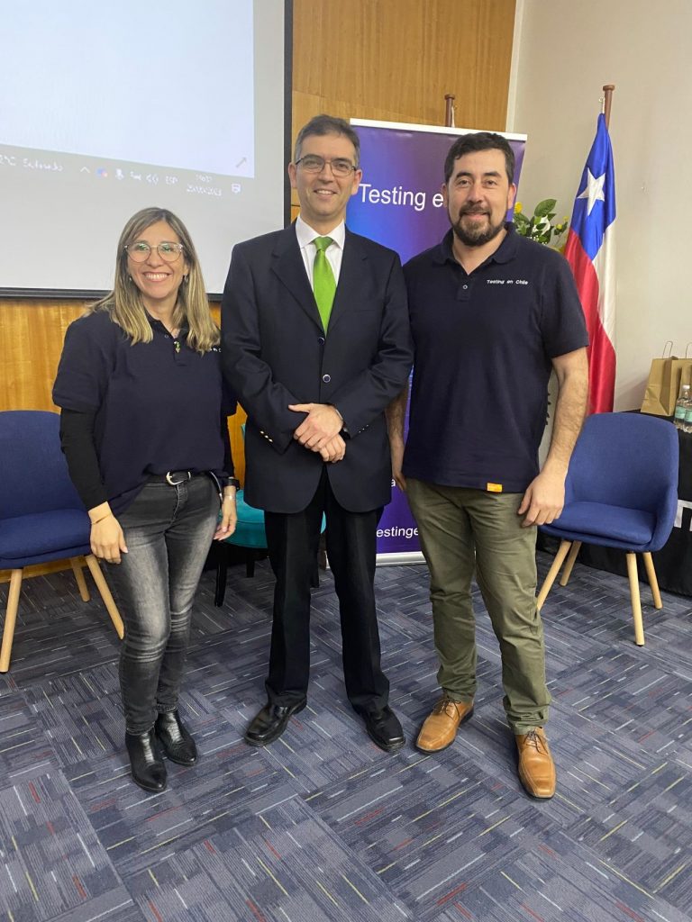 Académicos UDLA exponen en charla del Colegio de Ingenieros y en Testing Day Chile, evento de calidad de software más grande en el país