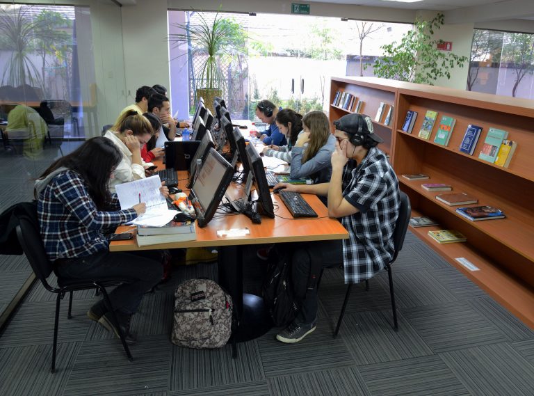 Realiza el Test Vocacional para la Admisión 2024 y descubre junto a UDLA hacia dónde se dirige tu camino