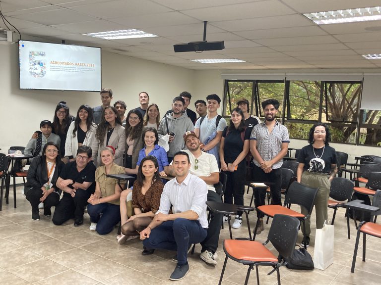 Taller “Veganismo y cómo aplicarlo a la vida diaria” se realizó en el Campus Providencia para todos los regímenes de estudios