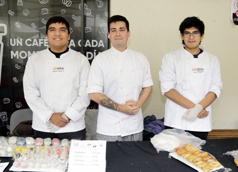Escuela de Gastronomía celebra una nueva edición de la Feria Gastronómica junto a estudiantes del Campus Providencia