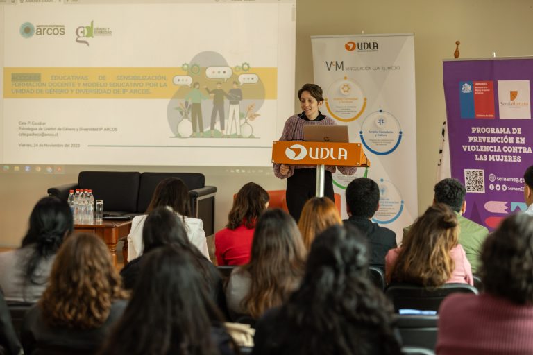 En UDLA se realiza conversatorio sobre avances y desafíos de la implementación de la Ley de Acoso Sexual, Violencia y Discriminación de Género en Ed. Superior